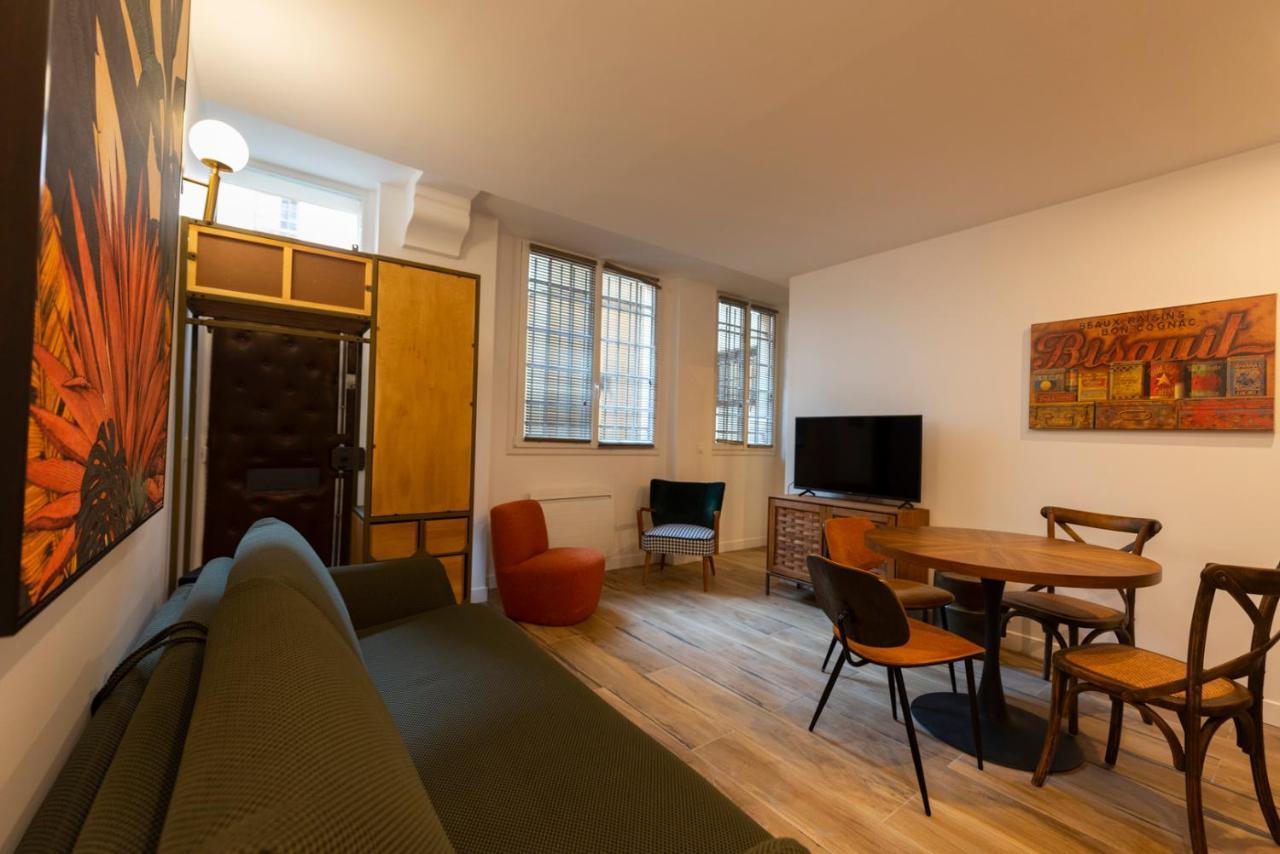 Apartamento Au Pied De La Tour París Exterior foto